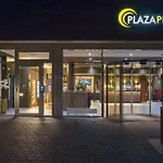 Plaza Premium 호텔
