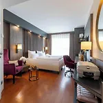 Plaza Premium 4* 카를스루에