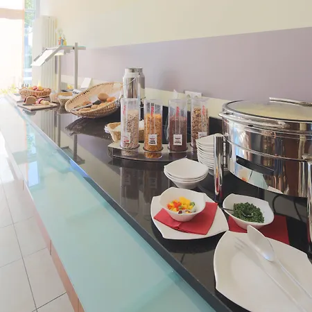Plaza Premium 4* Karlsruhe
