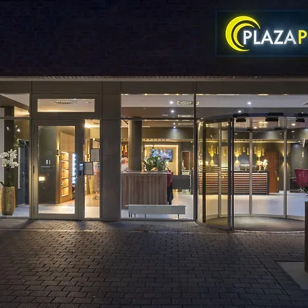 Plaza Premium Hotel