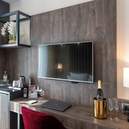 Hotell Plaza Premium Karlsruhe