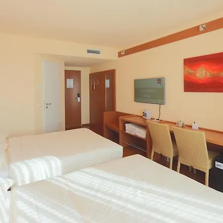 Plaza Premium Καρλσρούη