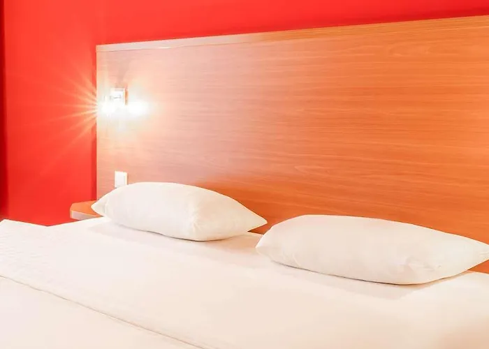 Plaza Premium 4* Karlsruhe