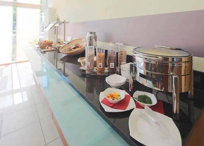 Plaza Premium 4* Karlsruhe